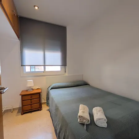 Beachside With Private Parking & Nature Views *