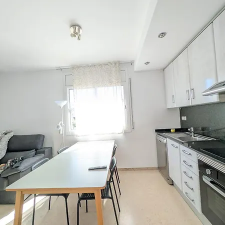 Beachside With Private Parking & Nature Views La Playa