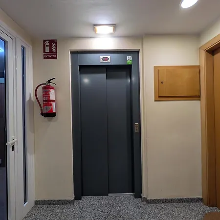 아파트 Beachside With Private Parking & Nature Views *