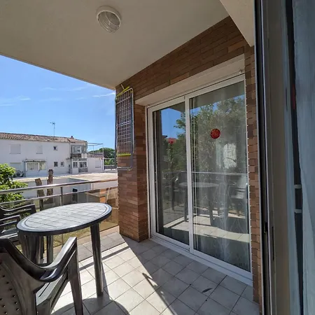 아파트 Beachside With Private Parking & Nature Views *